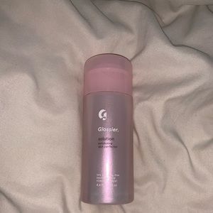 GLOSSIER SOLUTION